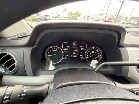 Certified 2019 Toyota Tundra SR5 AWD/4WD image 6