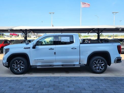 New 2026 GMC Sierra 1500 SLT w/ SLT Premium Plus Package image 7