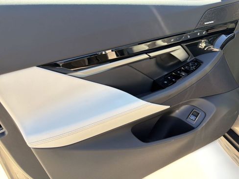 New 2026 BMW 530i w/ Premium Package RWD image 12