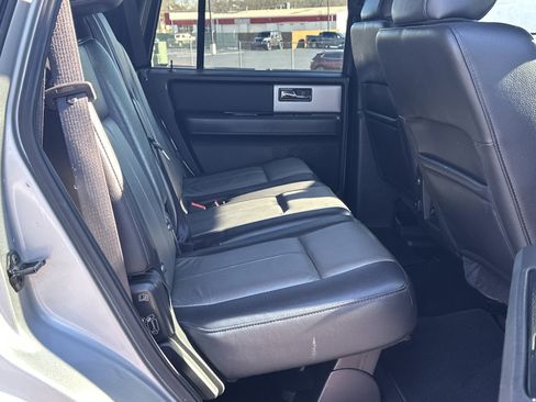Used 2011 Ford Expedition XLT w/ 202A Rapid Spec Order Code image 13