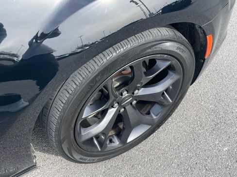 Used 2021 Chrysler 300 S image 29