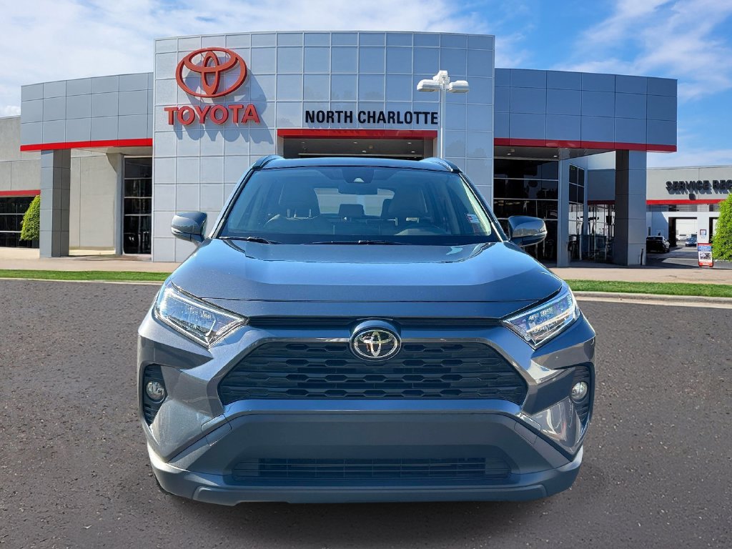 Used 2019 Toyota RAV4 XLE Premium FWD image 2