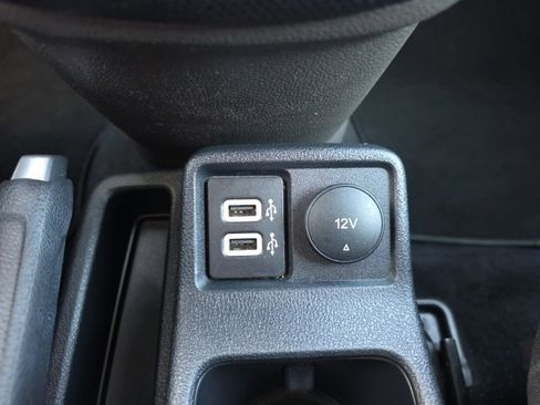 Used 2020 Ford Transit Connect XLT image 23