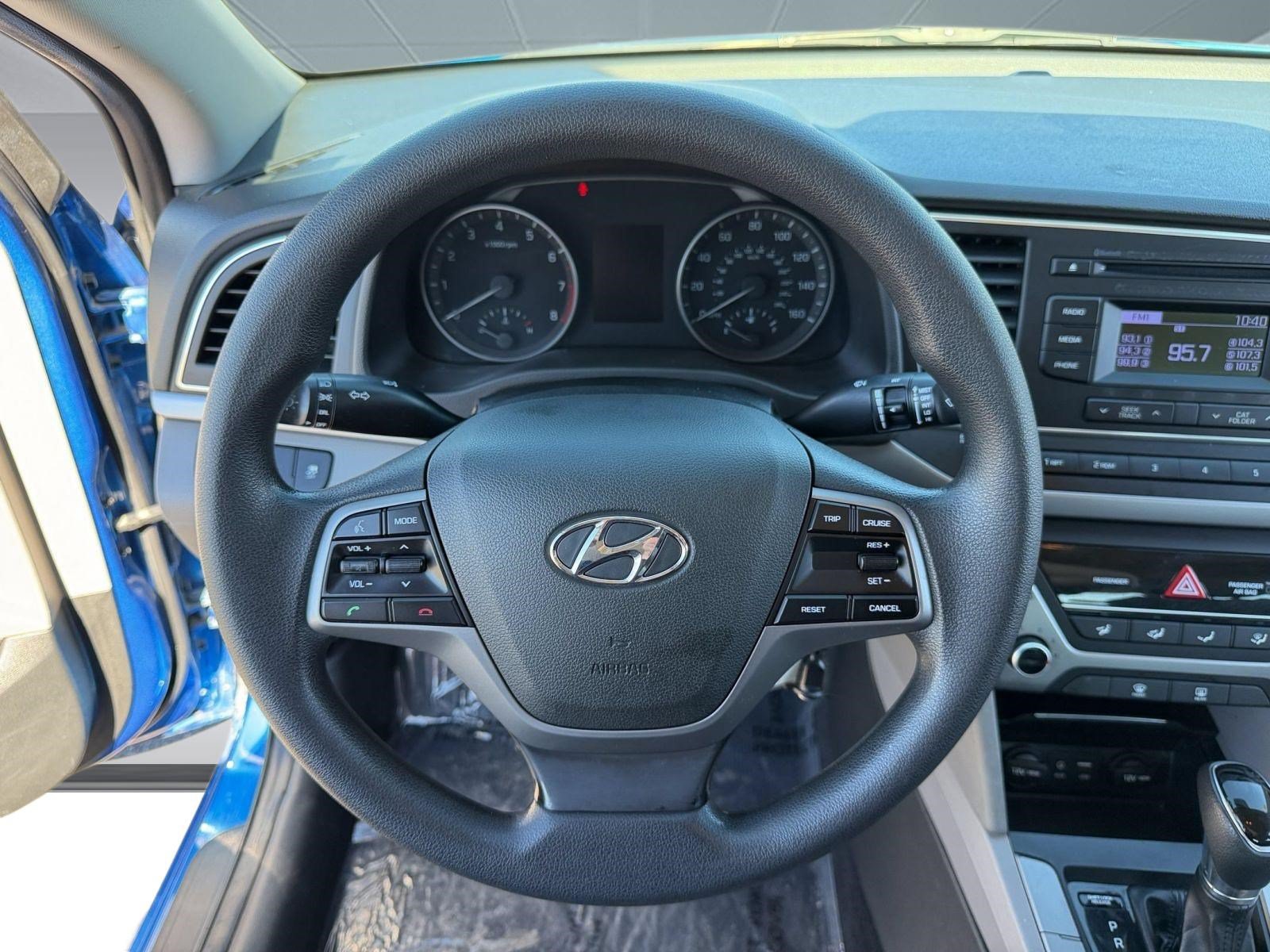 Used 2017 Hyundai Elantra SE FWD image 11