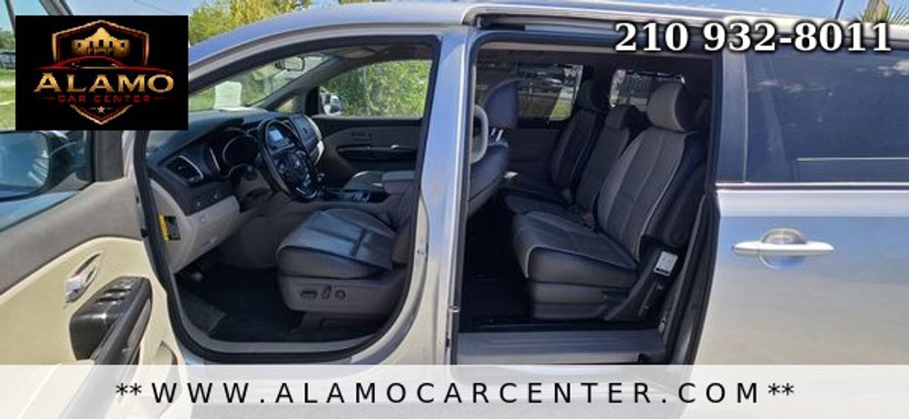 Used 2017 Kia Sedona LX w/ LX Essentials Premium Package FWD image 34