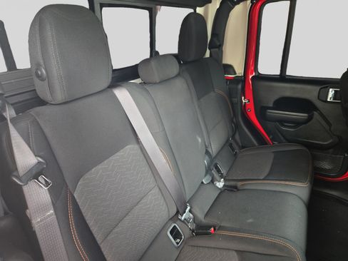 Used 2023 Jeep Gladiator Mojave w/ Cold Weather Group AWD/4WD image 17