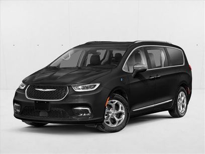 Used 2023 Chrysler Pacifica Touring-L