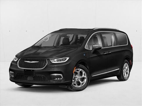 Used 2023 Chrysler Pacifica Touring-L FWD image 1