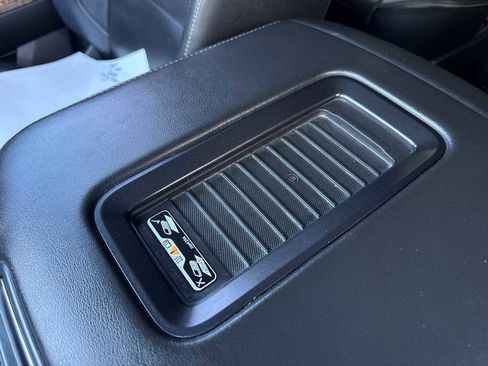 Used 2017 Chevrolet Tahoe Premier image 35