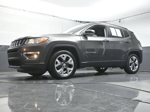 Used 2021 Jeep Compass Limited FWD image 32