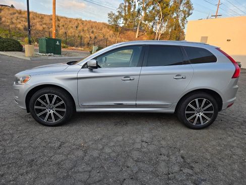 Used 2015 Volvo XC60 T5 Premier image 18
