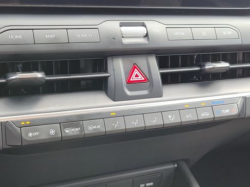 Used 2025 Kia K4 LXS image 26