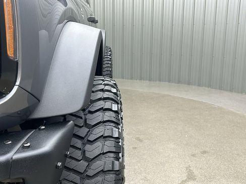 Used 2024 Ford Bronco Wildtrak image 15