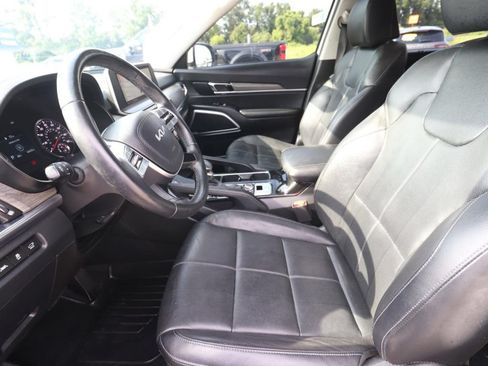 Used 2022 Kia Telluride EX w/ EX Premium Package AWD/4WD image 2