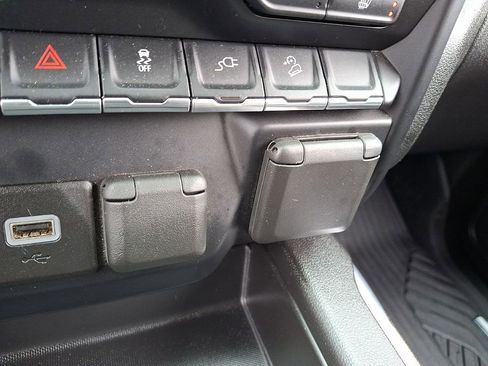 Used 2021 Chevrolet Silverado 1500 LT Trail Boss w/ Convenience Package II image 27