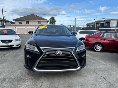Used 2017 Lexus RX 450h AWD w/ Accessory Package image 2