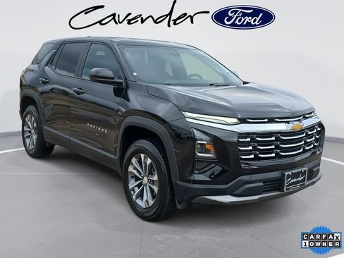 Used 2025 Chevrolet Equinox LT image 3