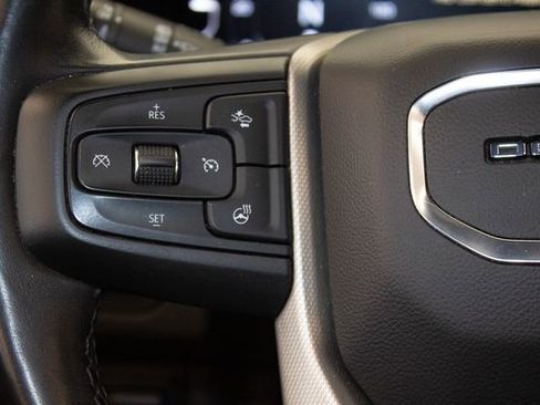 Used 2022 GMC Yukon XL Denali w/ Denali Premium Package image 28