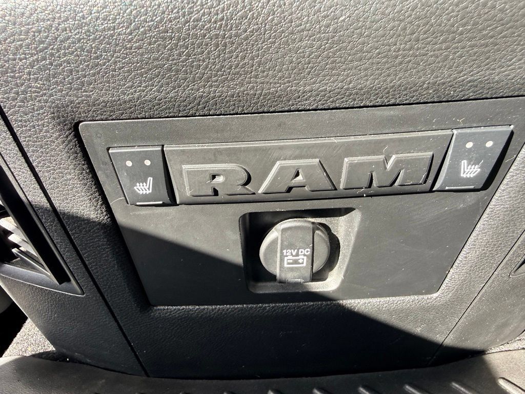 Used 2017 RAM 1500 Laramie AWD/4WD image 42