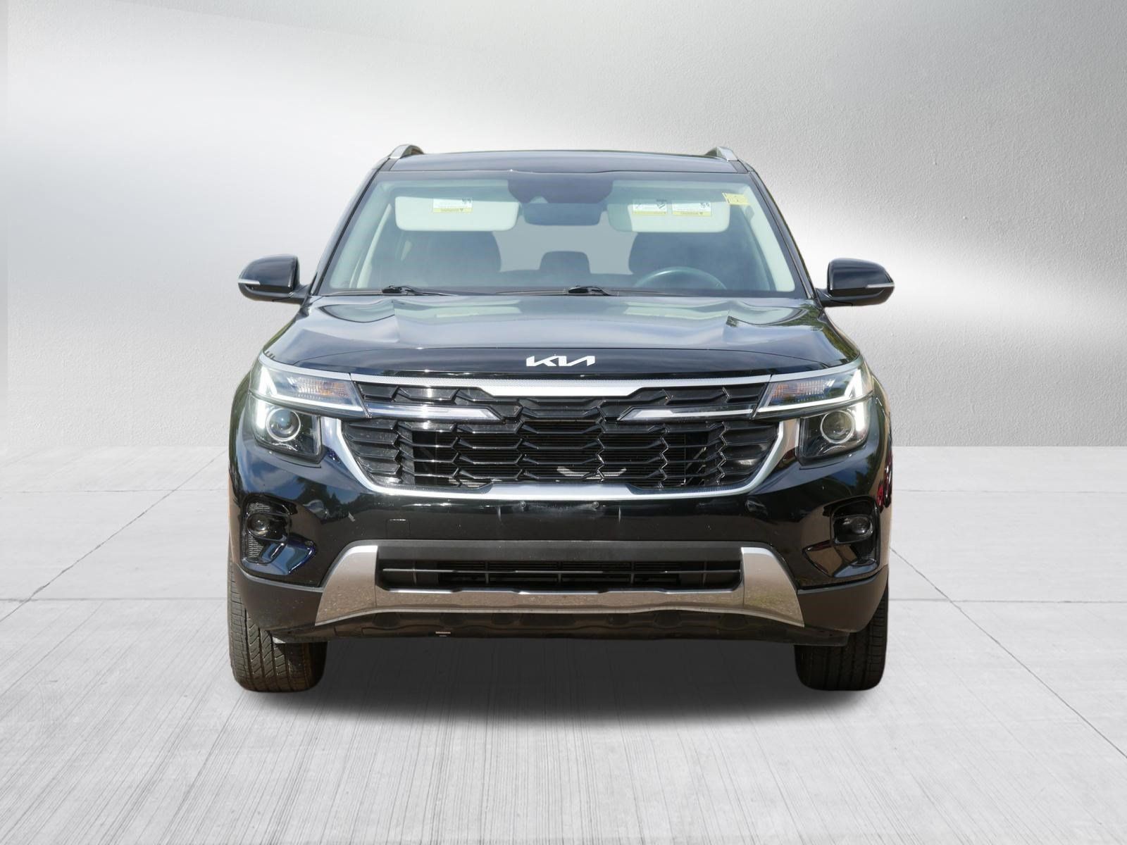 Certified 2024 Kia Seltos EX AWD/4WD image 2