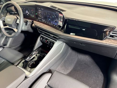 New 2025 Audi Q5 Premium Plus image 26