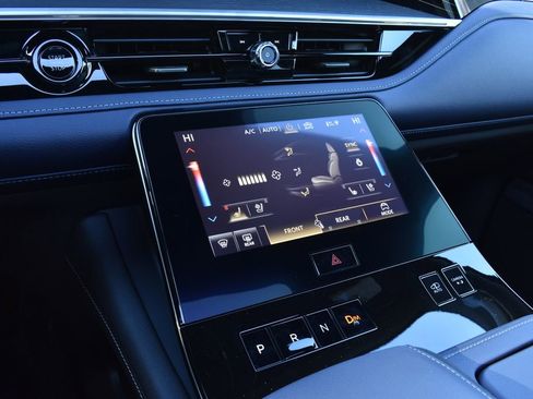 Used 2026 INFINITI QX80 4WD w/ Sport Exterior Package image 25