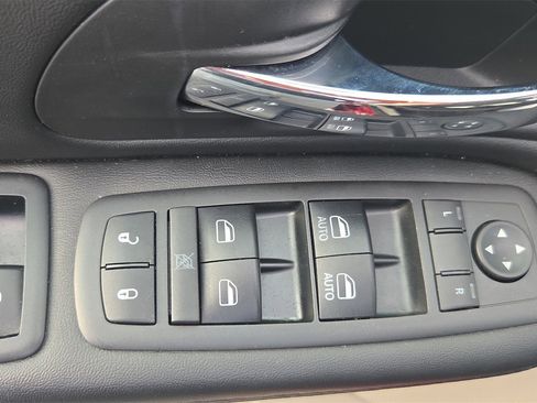 Used 2017 Dodge Grand Caravan SE w/ Power Window Group image 26