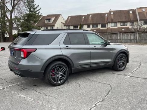 Used 2025 Ford Explorer ST image 47