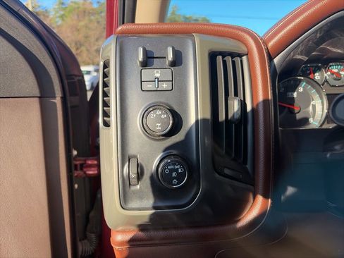 Used 2015 Chevrolet Silverado 3500 High Country w/ Duramax Plus Package image 15