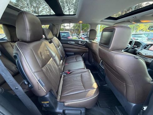 Used 2018 INFINITI QX60 Luxe w/ Deluxe Technology Package AWD/4WD image 17