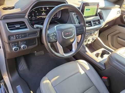 Used 2023 GMC Yukon SLT w/ SLT Luxury Package image 21