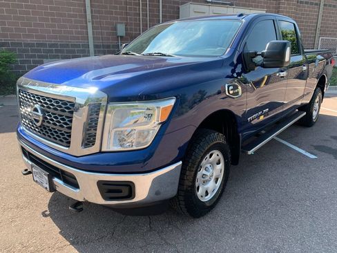 Used 2017 Nissan Titan SV AWD/4WD image 3