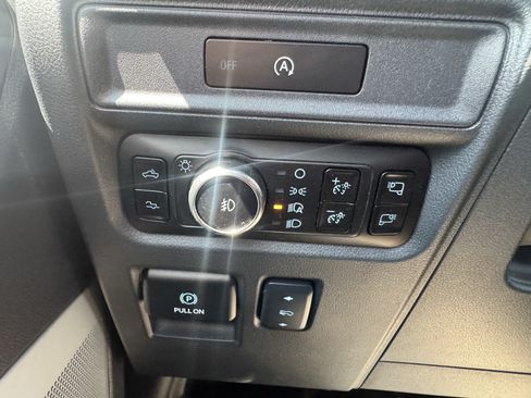 Used 2025 Ford F150 Raptor AWD/4WD image 28