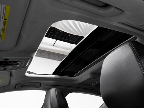 Used 2023 Audi S8 4.0T quattro image 35