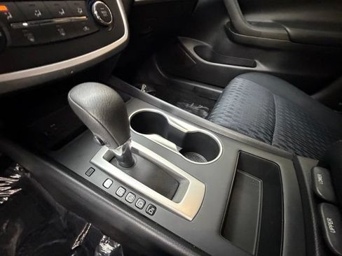 Used 2017 Nissan Altima 2.5 S w/ Power Driver Seat Package FWD image 22