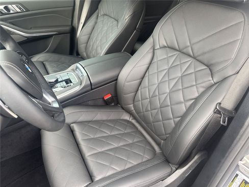 Used 2026 BMW X5 sDrive40i w/ Premium Package RWD image 11