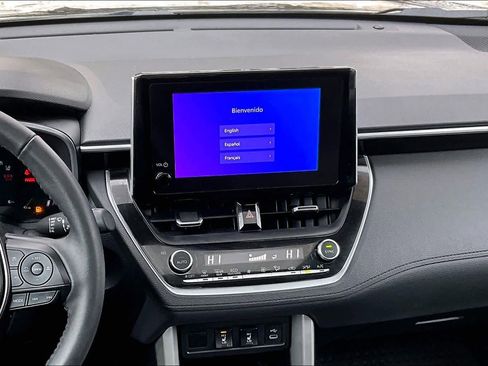 Certified 2024 Toyota Corolla Cross XLE image 7