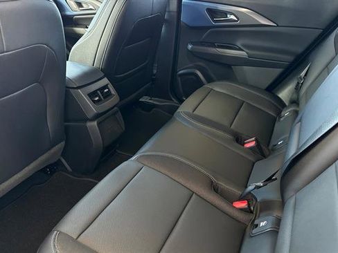 New 2026 Chevrolet Equinox EV LT image 13