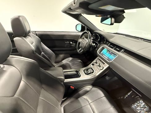 Used 2019 Land Rover Range Rover Evoque SE Dynamic AWD/4WD image 37