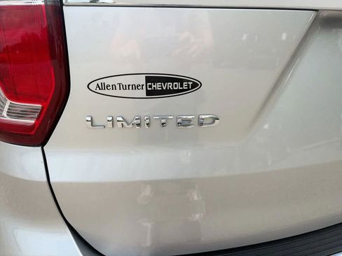 Used 2018 Ford Explorer Limited FWD image 9