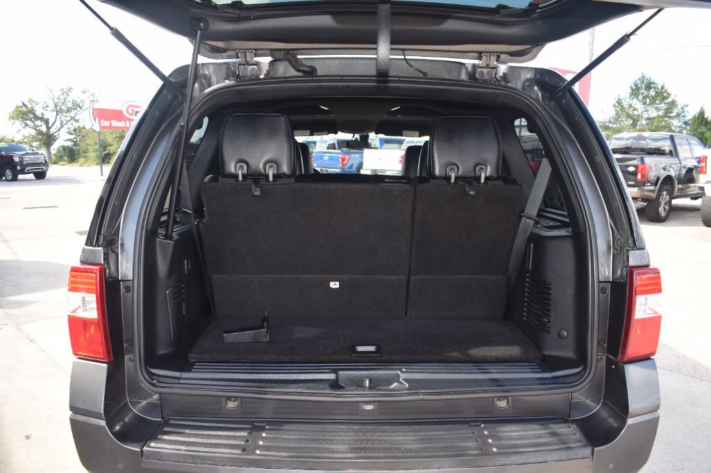 Used 2017 Ford Expedition Limited RWD image 12