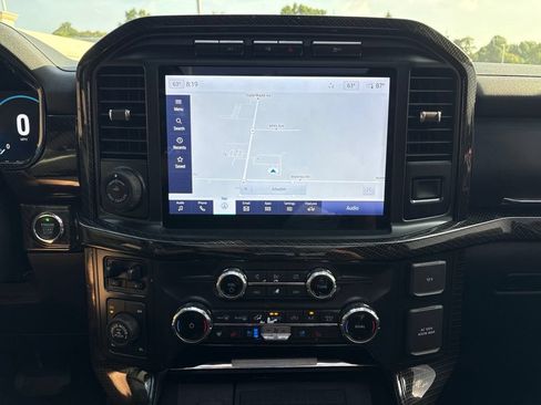 Used 2022 Ford F150 Lariat w/ Equipment Group 502A High AWD/4WD image 5