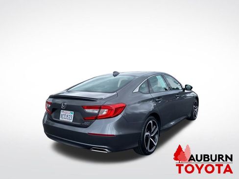 Used 2018 Honda Accord Sport image 8