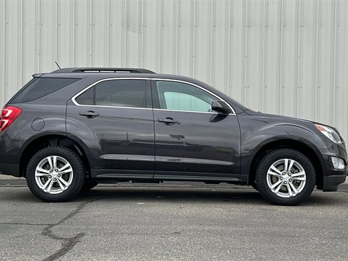 Used 2016 Chevrolet Equinox LT w/ Convenience Package image 4