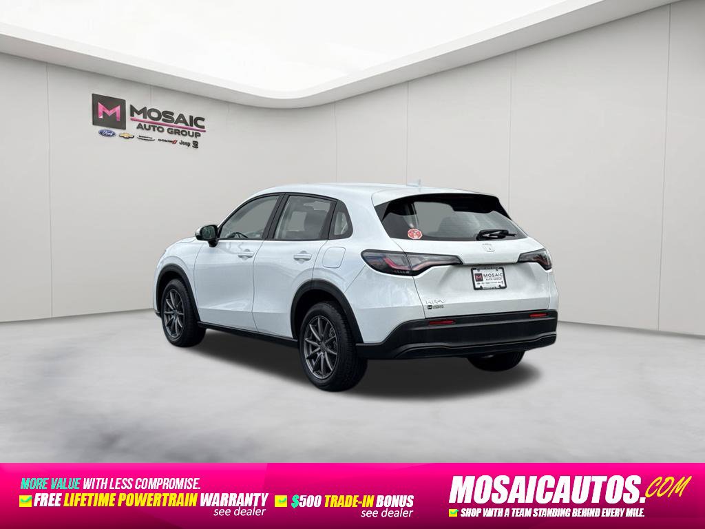 Used 2023 Honda HR-V LX image 5
