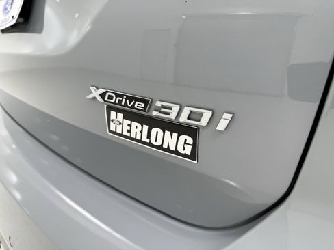 Used 2022 BMW X3 xDrive30i w/ M Sport Package 2 image 8