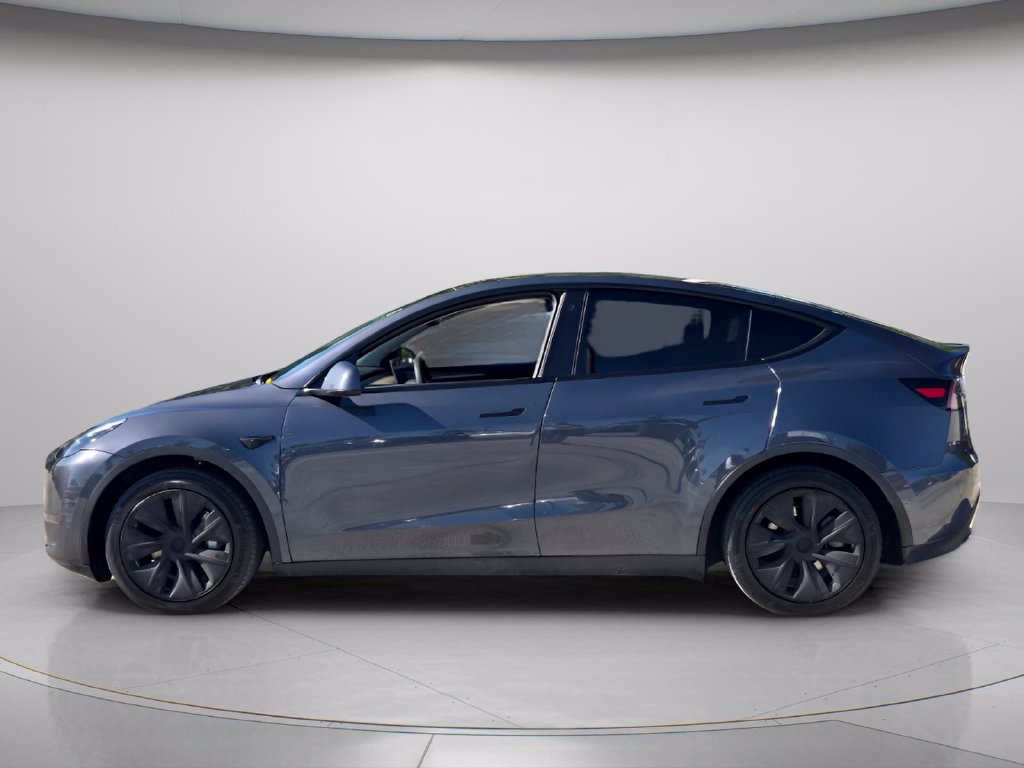 Used 2022 Tesla Model Y Long Range AWD/4WD image 3