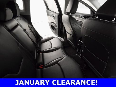 Certified 2022 Jeep Compass Limited image 13