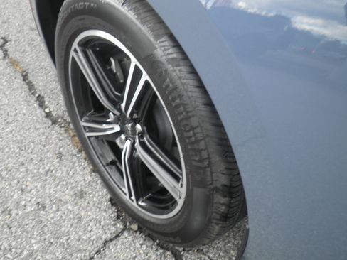 Used 2025 Ford Mustang Premium image 10