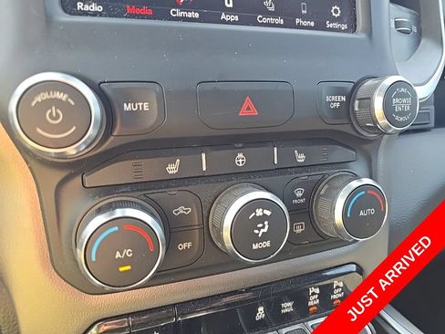 Used 2020 RAM 1500 Big Horn AWD/4WD image 10